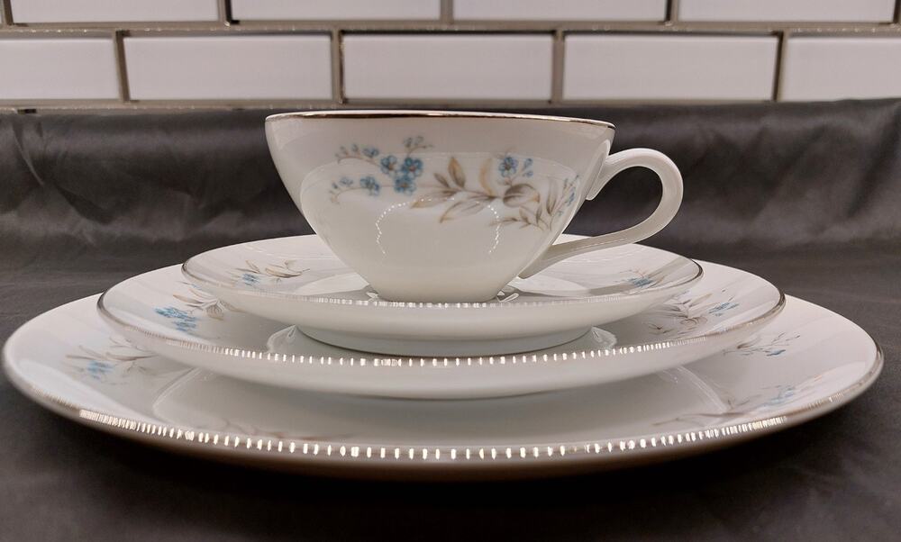 Vintage Fine China of Japan Forget Me Not 4 Pc Setting Teacup Saucer Plates Set